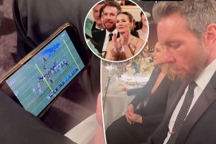 Kristen Bell and Dax Shepard at Sunday's 2025 Golden Globes