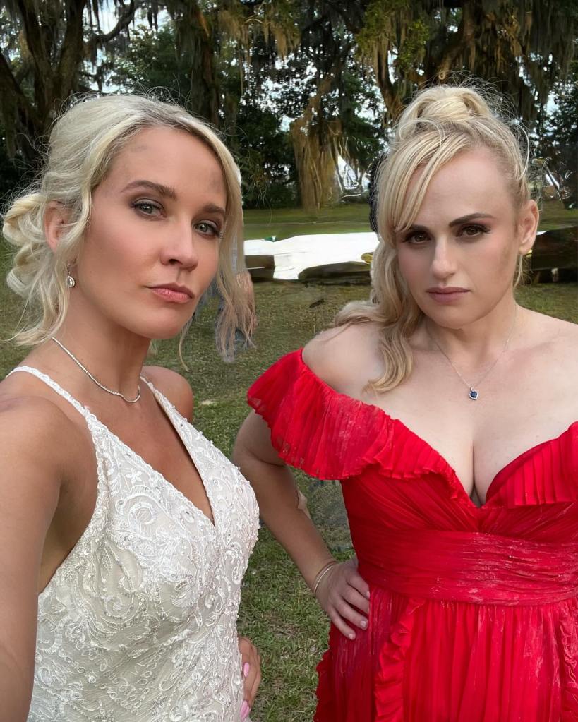"Pitch Perfect" co-stars Rebel Wilson and Anna Camp reunite in their new film "Bride Hard".