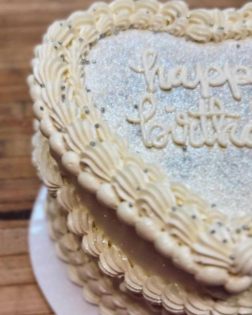 Taylor Swift birthday cake